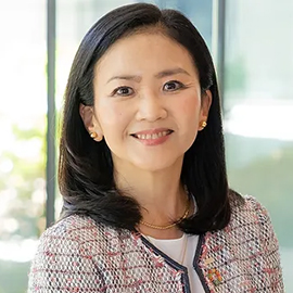 遠藤 友美絵 氏