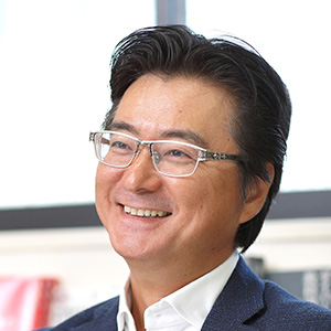 前川 孝雄 氏