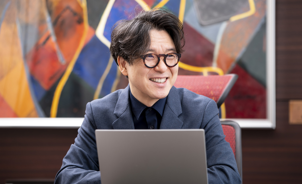岡嶋 氏