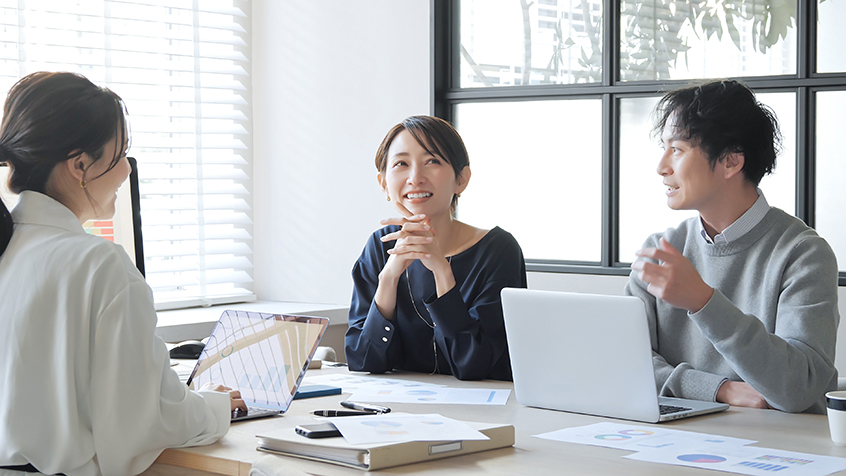 成長「実感」の効果は、「目指す」ことのおよそ3倍成長実感と志向の効果比較