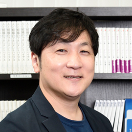 曽和 利光 氏
