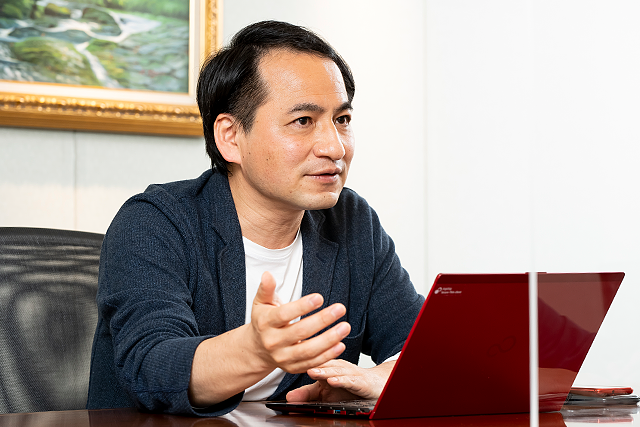 森川氏