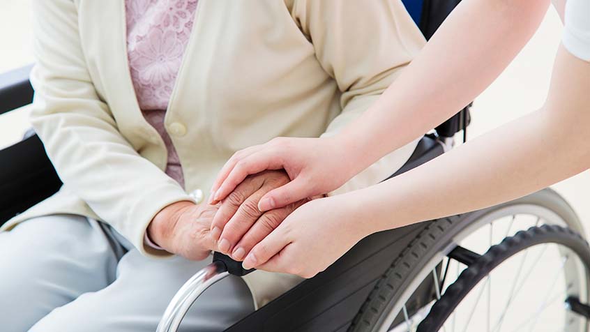 介護職が長く働き続けられる職場をつくるために