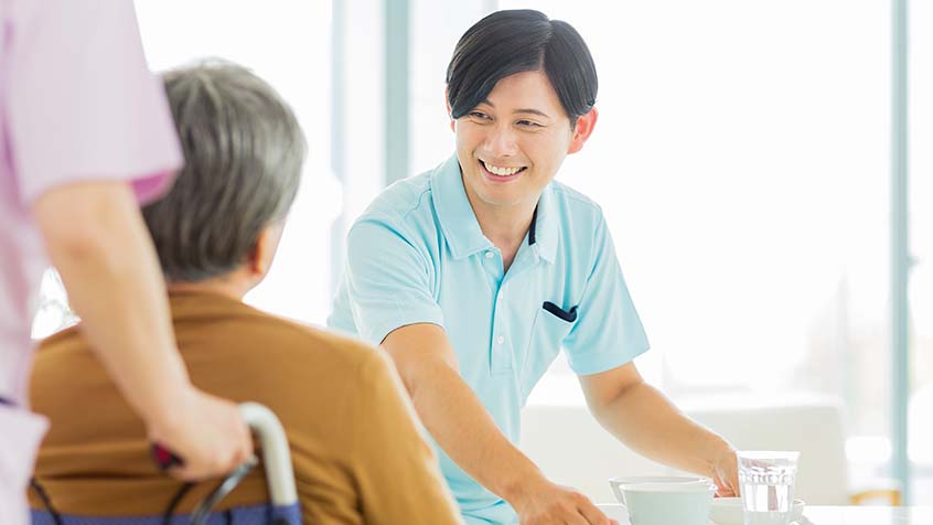 「復職」は介護人材不足の処方箋になるか