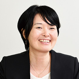 中村 朋世 氏
