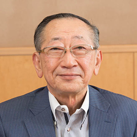 青柳 俊彦 氏