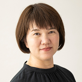 鬼塚 由美氏